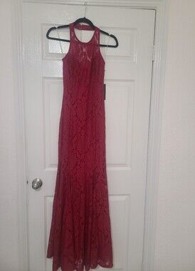 NWT Lulus Lace Maxi Dress